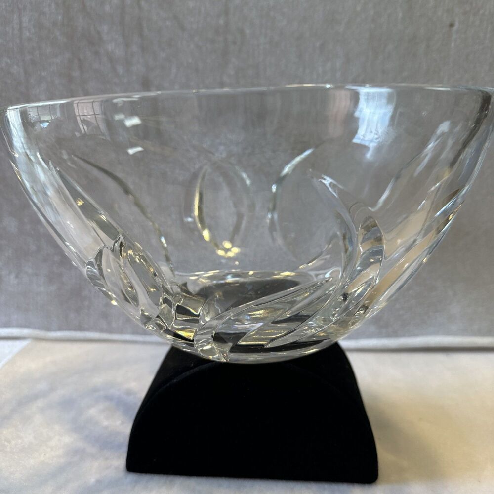 Nachtmann Crystal Glass Modernist Bowl  Petal Design Elegant Signed
